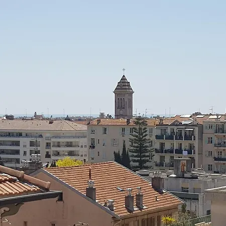 Centre De : Renove, Climatise Et Calme Lejlighed Nice